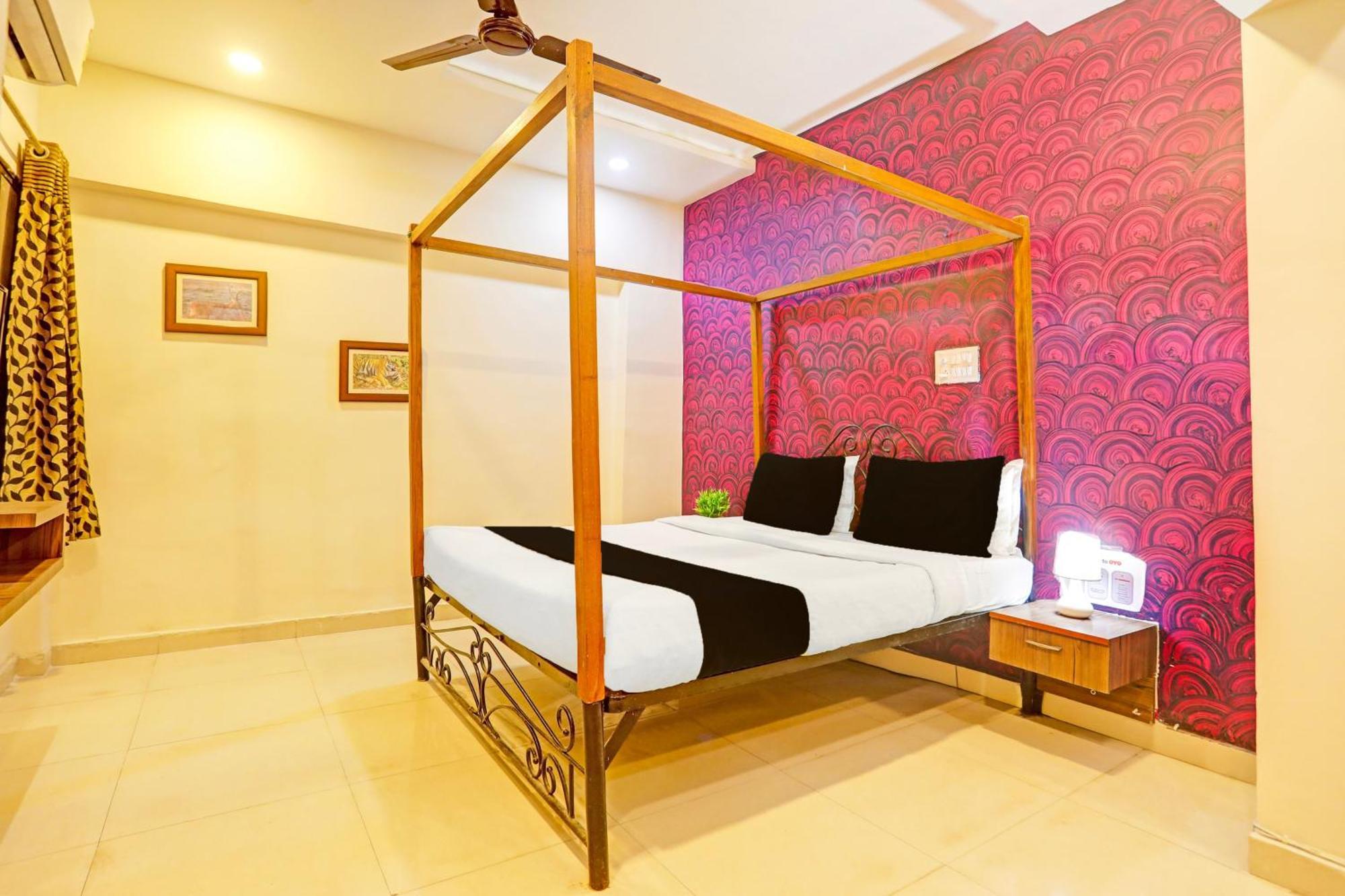 Super Hotel O Jaistambh Chowk Formerly Guru Kirpa Райпур Экстерьер фото