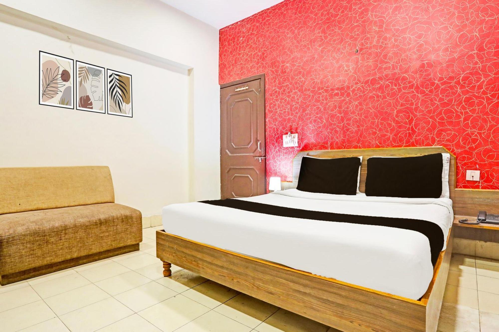 Super Hotel O Jaistambh Chowk Formerly Guru Kirpa Райпур Экстерьер фото